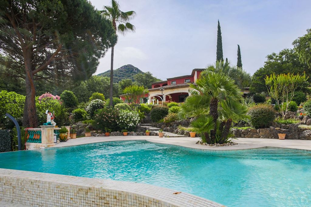 Villa PLAN DE LA TOUR 2100000€ AZUR TRANSACTIONS IMMOBILIERES Villa PLAN DE LA TOUR 2100000€ AZUR TRANSACTIONS IMMOBILIERES