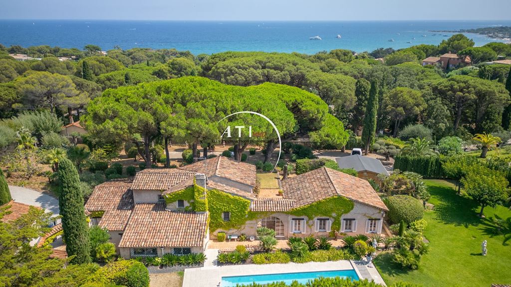 Maison de maître SAINTE MAXIME 3490000€ AZUR TRANSACTIONS IMMOBILIERES Maison de maître SAINTE MAXIME 3490000€ AZUR TRANSACTIONS IMMOBILIERES