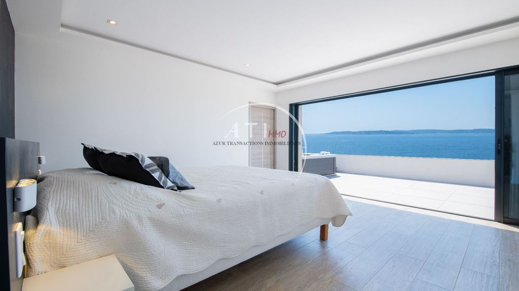 Villa SAINTE MAXIME 5600000€ AZUR TRANSACTIONS IMMOBILIERES Villa SAINTE MAXIME 5600000€ AZUR TRANSACTIONS IMMOBILIERES