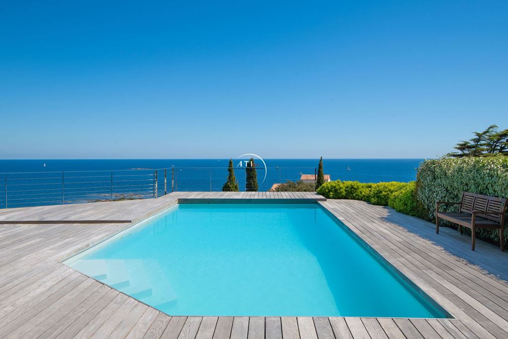 Villa SAINTE MAXIME 3950000€ AZUR TRANSACTIONS IMMOBILIERES Villa SAINTE MAXIME 3950000€ AZUR TRANSACTIONS IMMOBILIERES