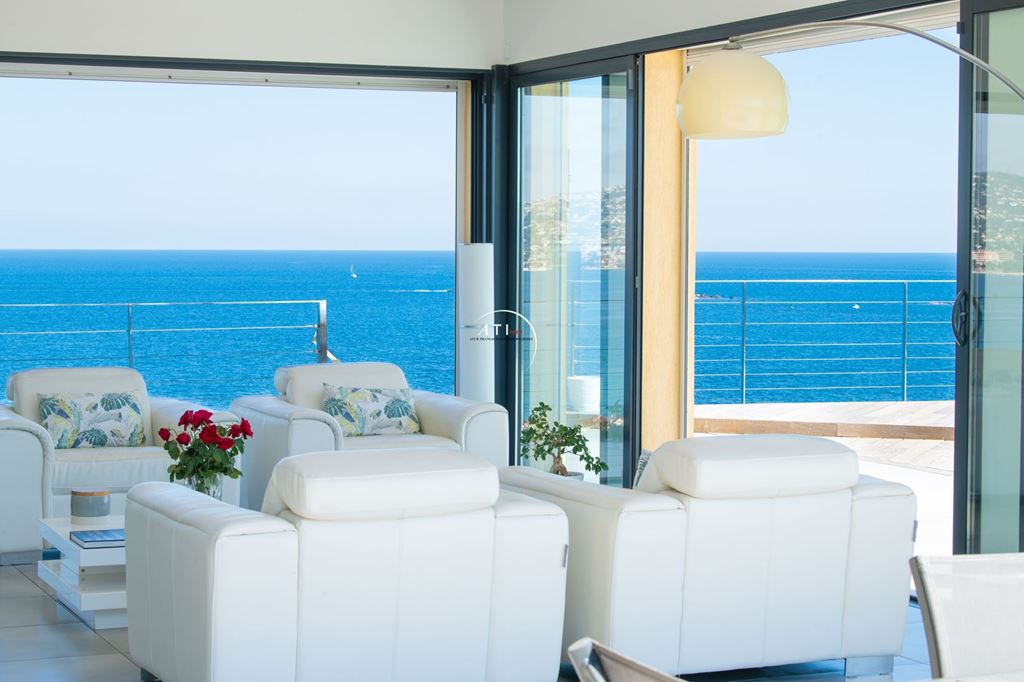 Villa SAINTE MAXIME 3950000€ AZUR TRANSACTIONS IMMOBILIERES Villa SAINTE MAXIME 3950000€ AZUR TRANSACTIONS IMMOBILIERES