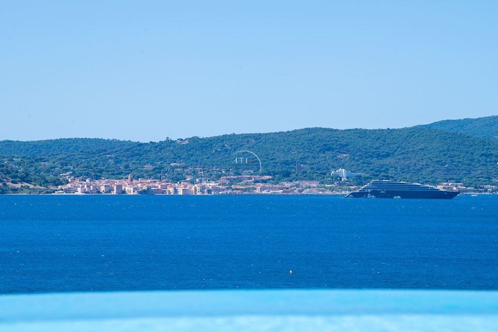Villa SAINTE MAXIME 5600000€ AZUR TRANSACTIONS IMMOBILIERES Villa SAINTE MAXIME 5600000€ AZUR TRANSACTIONS IMMOBILIERES