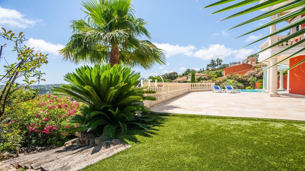 Villa SAINTE MAXIME 3710000€ AZUR TRANSACTIONS IMMOBILIERES Villa SAINTE MAXIME 3710000€ AZUR TRANSACTIONS IMMOBILIERES
