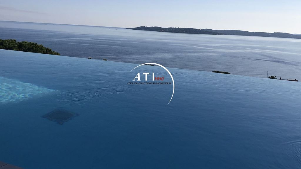Villa SAINTE MAXIME 5600000€ AZUR TRANSACTIONS IMMOBILIERES Villa SAINTE MAXIME 5600000€ AZUR TRANSACTIONS IMMOBILIERES